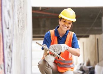 Crece presencia de mujeres en labores de la construcción en Tamaulipas