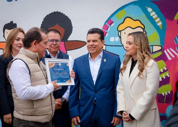 DIF Victoria y Club Rotario Ciudad Victoria Bicentenario presentaron el mural “End Polio Now”
