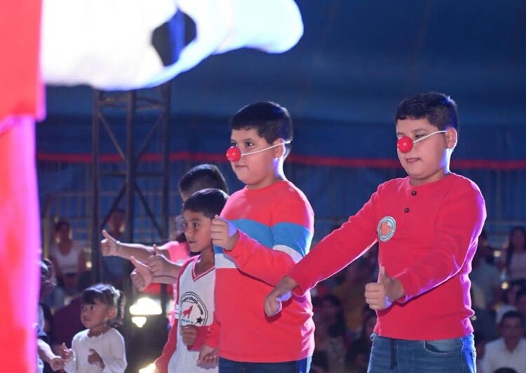 Encienden Lucy y Lalo Gattás fiestas navideñas en la Capital