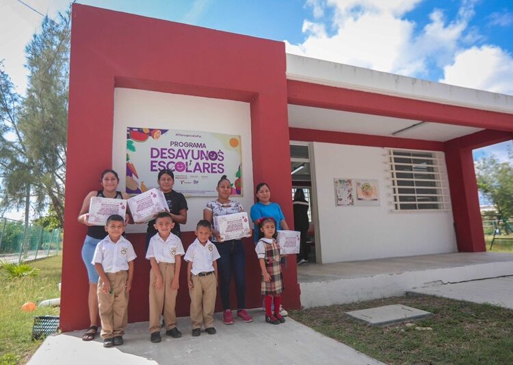 Entrega DIF Tamaulipas más de 100 mil dotaciones navideñas de desayunos escolares