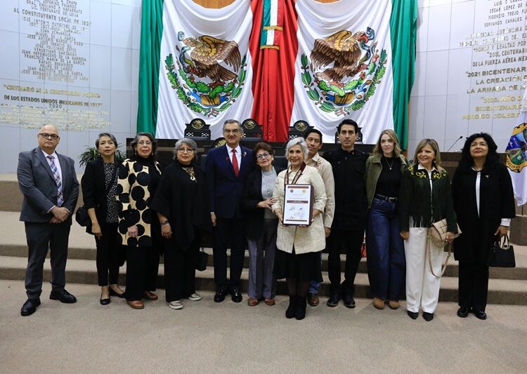 Entrega gobernador Medalla al Mérito “Luis García de Arellano” a Cecilia Imelda Lugo Cruz