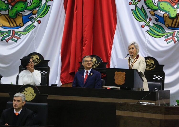 Entrega gobernador Medalla al Mérito “Luis García de Arellano” a Cecilia Imelda Lugo Cruz