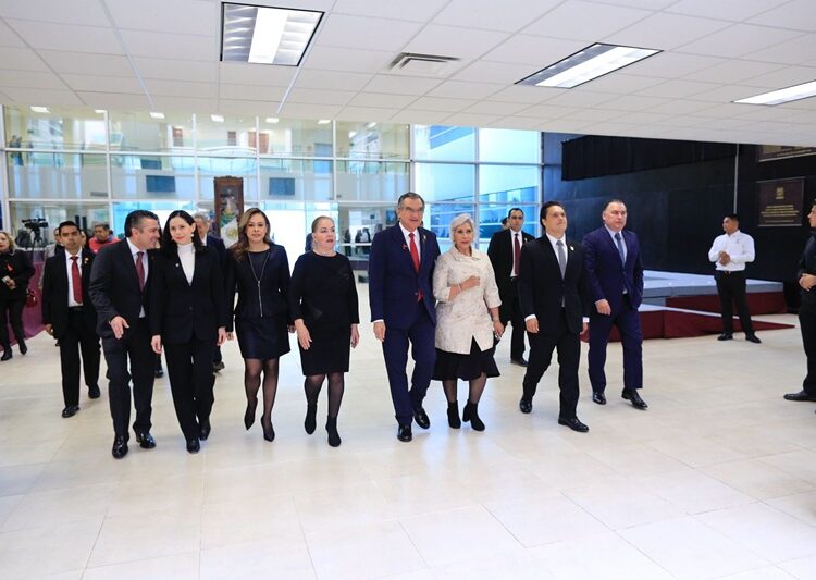 Entrega gobernador Medalla al Mérito “Luis García de Arellano” a Cecilia Imelda Lugo Cruz