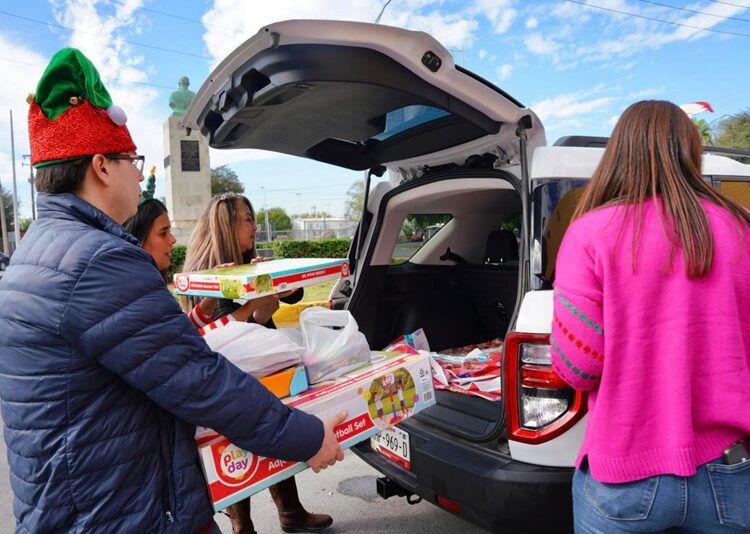 Exitosa participación ciudadana en la colecta Drive Thru del “Juguetón 2025”