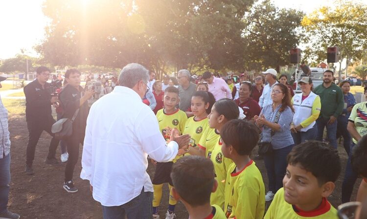 Garantiza gobierno altamirense espacios deportivos de calidad