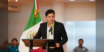 Gobierno de NLD impulsa la voz juvenil con exitosa gala de oratoria en el Cabildo