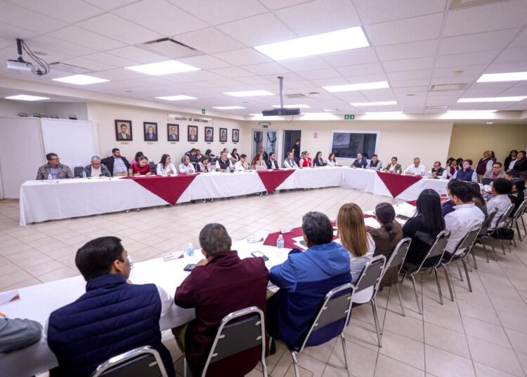 INJUVE toma protesta como miembro del CESMA