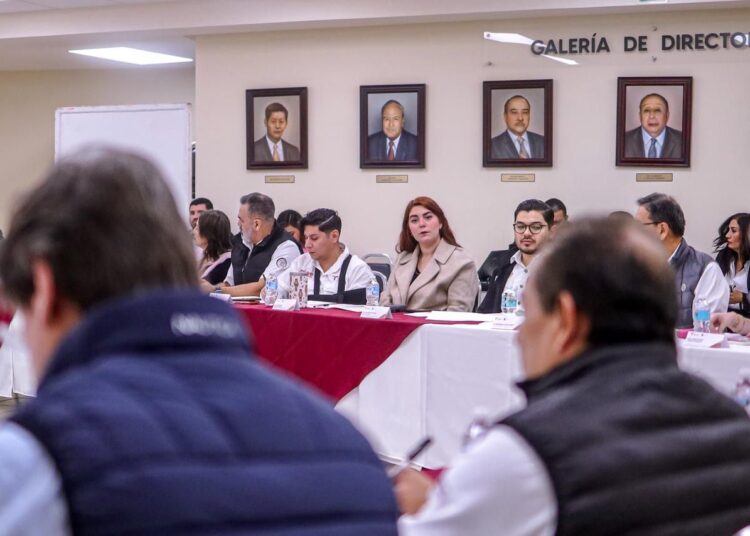 INJUVE toma protesta como miembro del CESMA