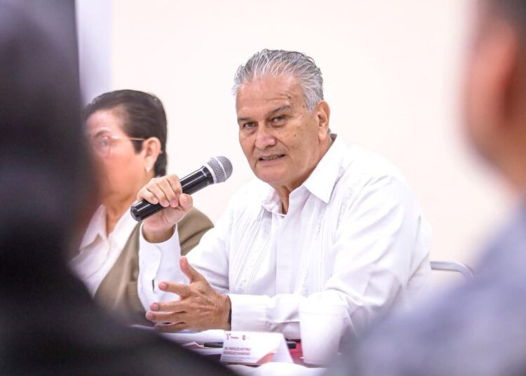 INJUVE toma protesta como miembro del CESMA