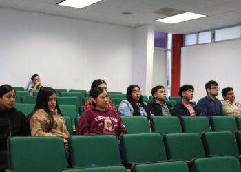 Integran a jóvenes de la UPRR con el sector productivo para potenciar su aprendizaje