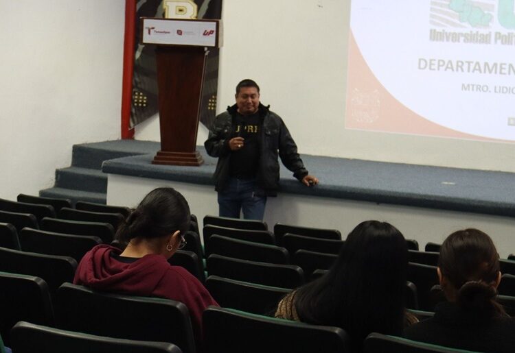 Integran a jóvenes de la UPRR con el sector productivo para potenciar su aprendizaje