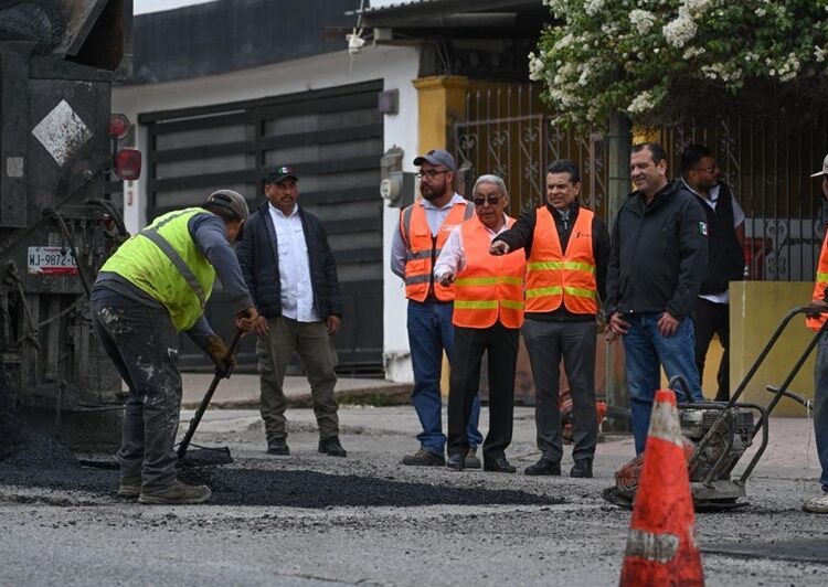 Intensa jornada del ‘Plan Emergente de Bacheo’ en la calle Matamoros