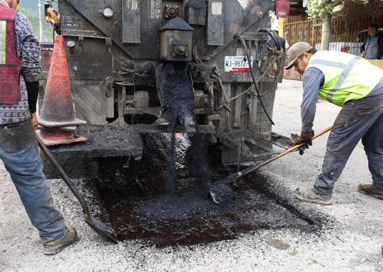 Intensa jornada del ‘Plan Emergente de Bacheo’ en la calle Matamoros