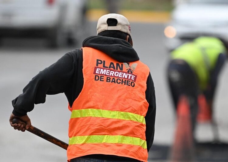 Intensa jornada del ‘Plan Emergente de Bacheo’ en la calle Matamoros