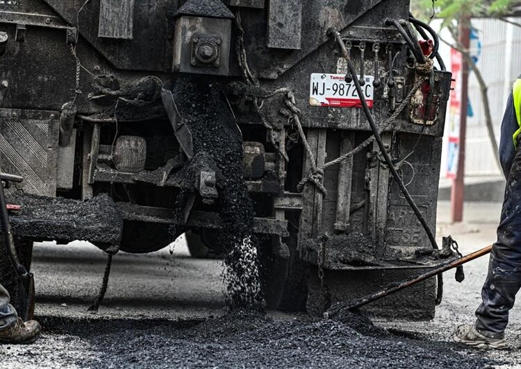 Intensa jornada del ‘Plan Emergente de Bacheo’ en la calle Matamoros