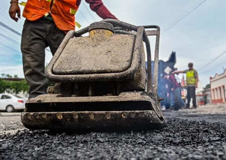 Intensifica Municipio trabajos de bacheo en periodo vacacional