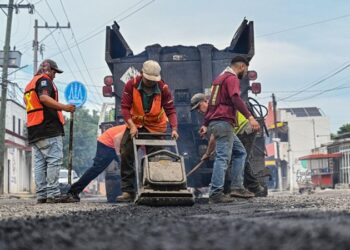 Intensifica Municipio trabajos de bacheo en periodo vacacional