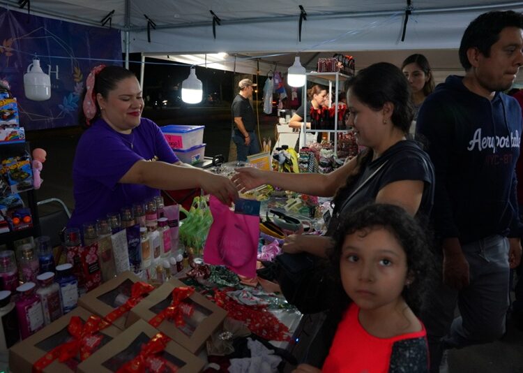 Invita gobierno de NLD al Bazar Navideño 2025 para impulsar el comercio local