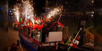 Invitan a disfrutar el tradicional desfile navideño en NLD