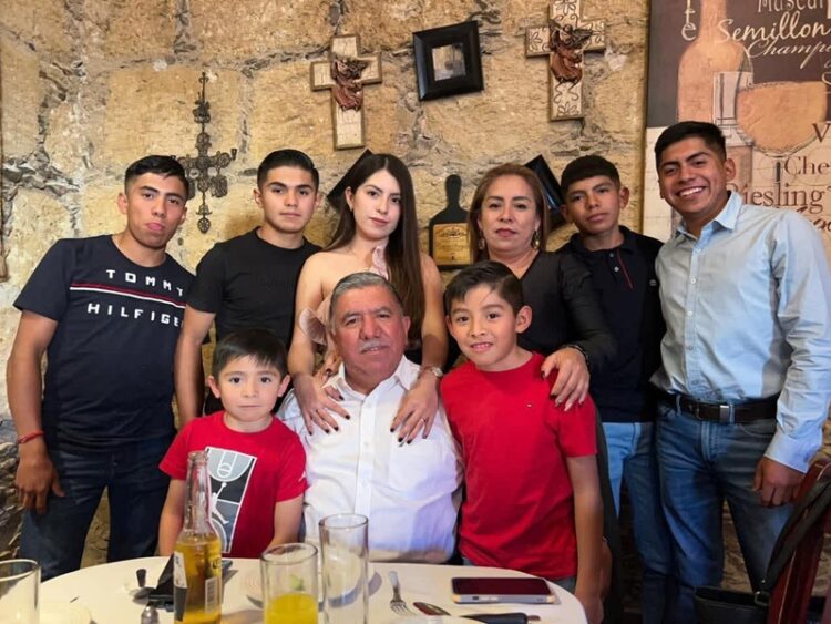 ¡Feliz Navidad! les desea a todas y todos los tamaulipecos AVA