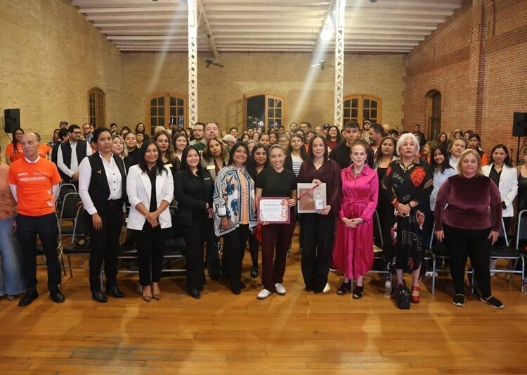 Katya Echazarreta inspira con “Un Espacio Sin Límites” en INMUJER