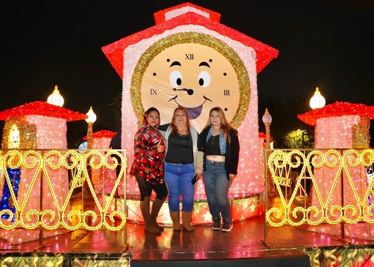 La magia de la navidad une a las familias neolaredenses en el ‘Viveros Mágico’