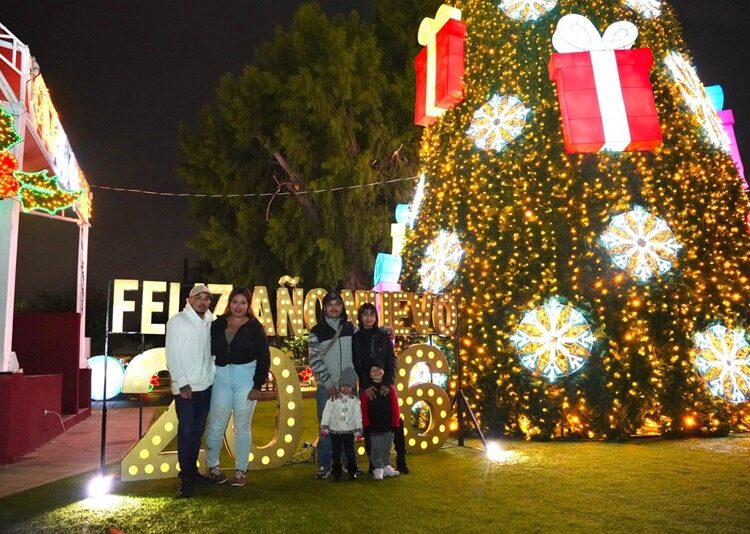 La magia de la navidad une a las familias neolaredenses en el ‘Viveros Mágico’