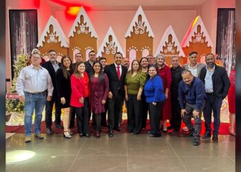 Ofrece la UAT festejo navideño a sus maestros y trabajadores sindicalizados