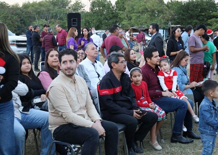 Posada navideña lleva alegría a niñas y niños de la colonia Esfuerzo Popular