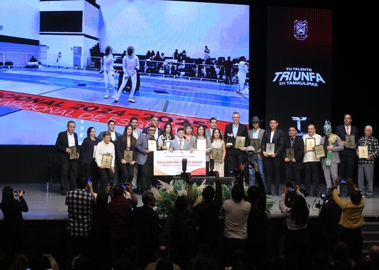 Premia Américo Villarreal a la juventud y al deporte tamaulipeco