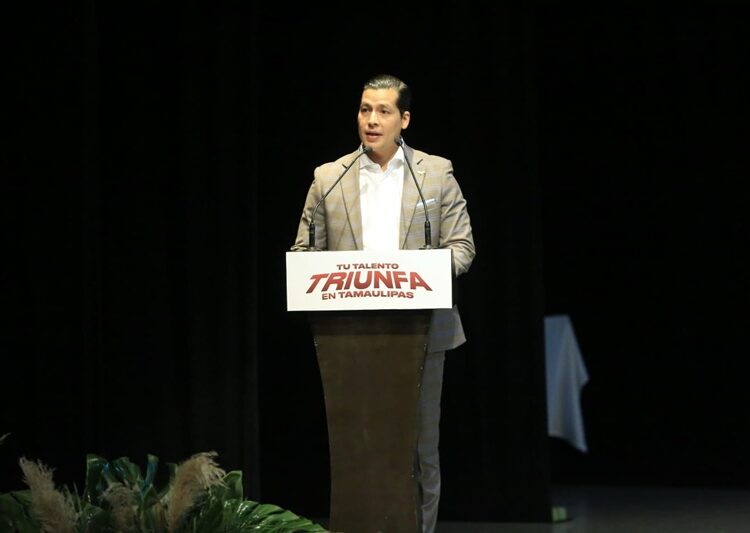 Premia Américo Villarreal a la juventud y al deporte tamaulipeco