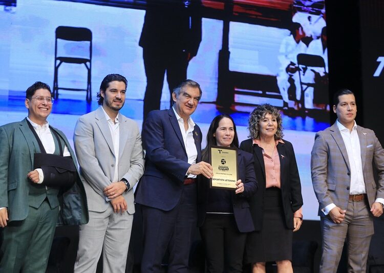 Premia Américo Villarreal a la juventud y al deporte tamaulipeco