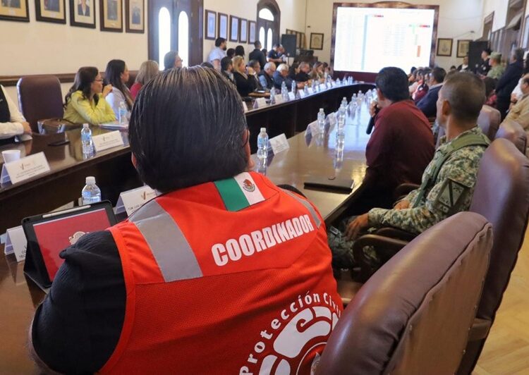 Preside Lalo Gattás sesión del Consejo Municipal de Protección Civil