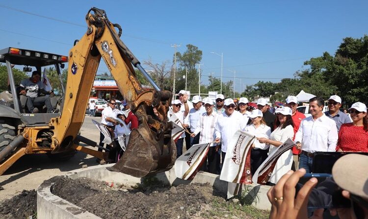 Recibe Altamira histórica cesión de tramo carretero federal y arranca alumbrado público solar