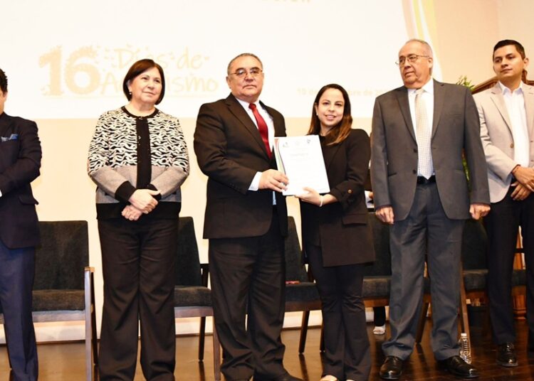 Recibe SSPT ‘Reconocimiento Estatal a Mejores Prácticas en Materia de No Discriminación’