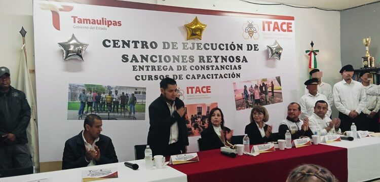 Reciben 280 PPLs constancias de capacitación laboral