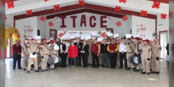 Reciben 280 PPLs constancias de capacitación laboral