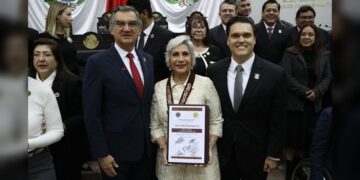 Reconoce Congreso a la maestra Cecilia Lugo, por su dedicación y trayectoria en la danza, el arte y la cultura