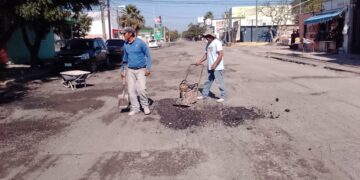 Repara Municipio daños por lluvia en avenida 27 para programar pavimentación