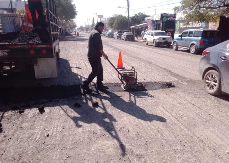 Repara Municipio daños por lluvia en avenida 27 para programar pavimentación