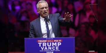 Estados Unidos restringe atención médica a menores transgénero