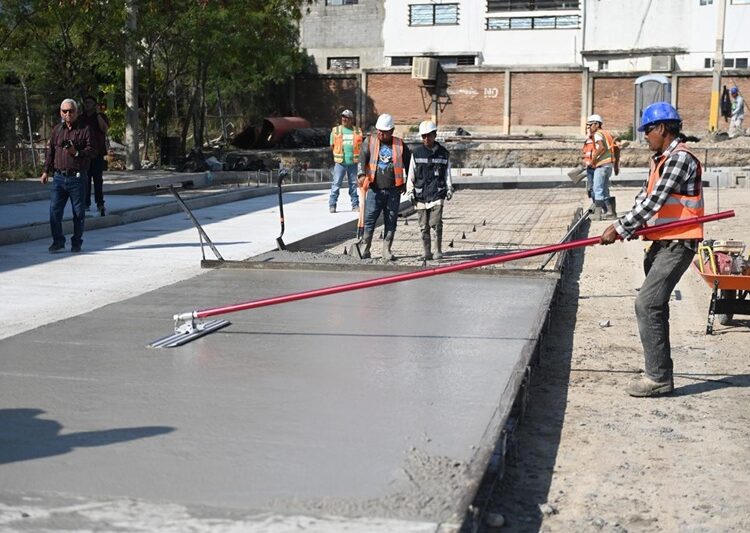 Supervisa alcalde avance de remodelación de central de autobuses de Victoria