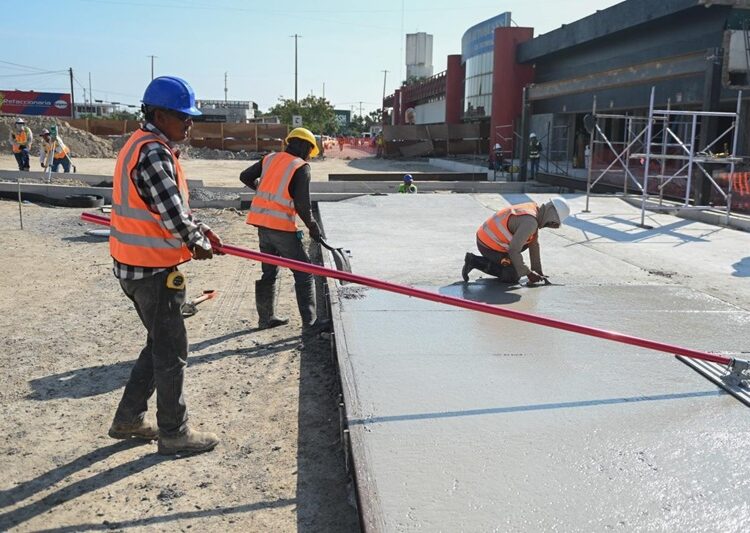 Supervisa alcalde avance de remodelación de central de autobuses de Victoria