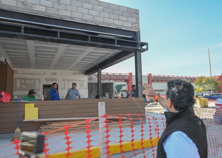 Supervisa alcalde avance de remodelación de central de autobuses de Victoria