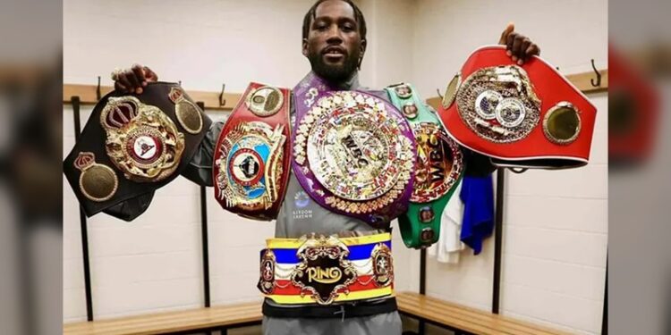 El CMB le arrebata el cinturón al verdugo del Canelo Álvarez