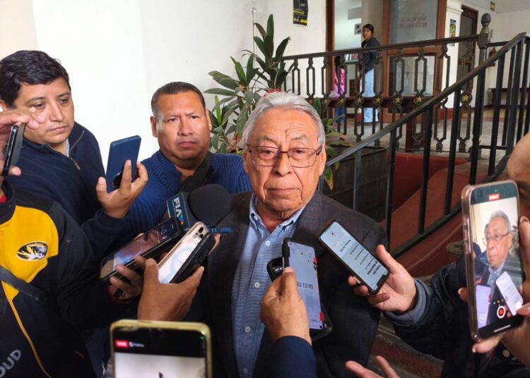 Trabajos de bacheo se mantendrán en periodo vacacional