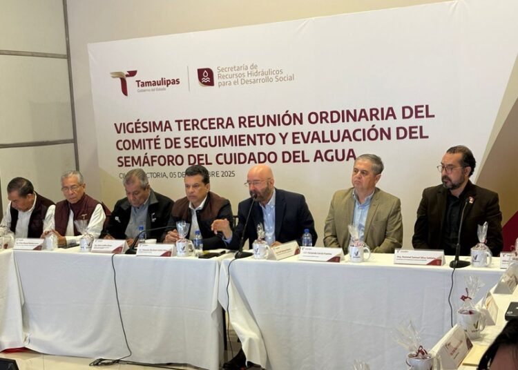 Victoria cambia de semáforo amarillo a semáforo rojo en el cuidado del agua