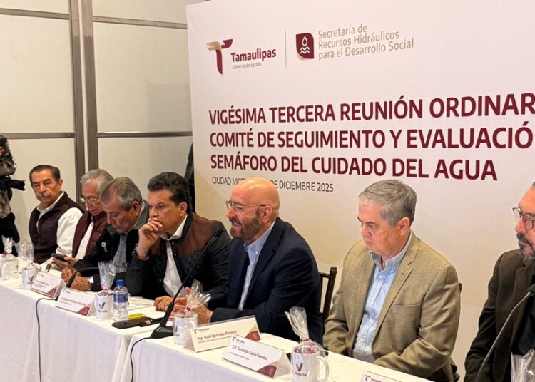 Victoria cambia de semáforo amarillo a semáforo rojo en el cuidado del agua