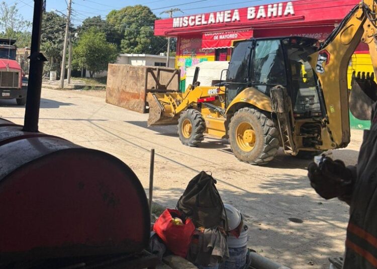 Acelera COMAPA Altamira la reparación de socavones