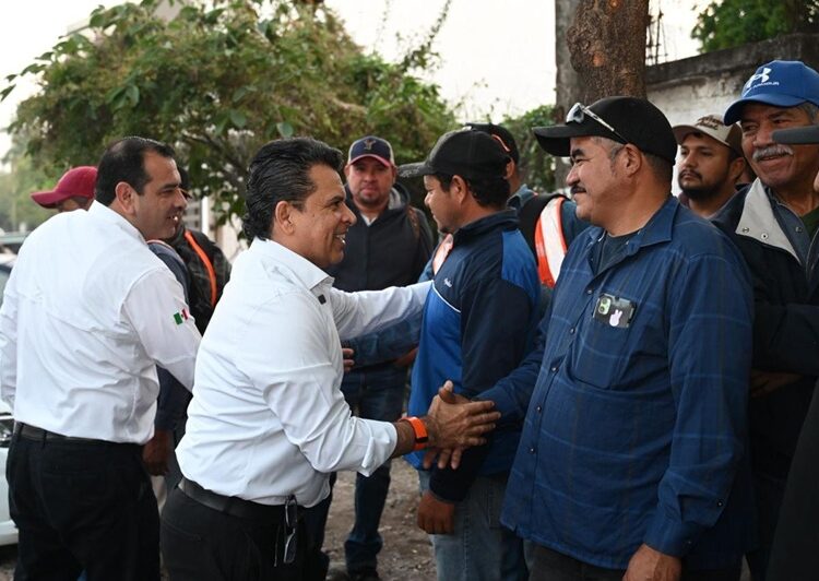 Acuerdan Lalo Gattás y sindicato del Municipio trabajar en unidad